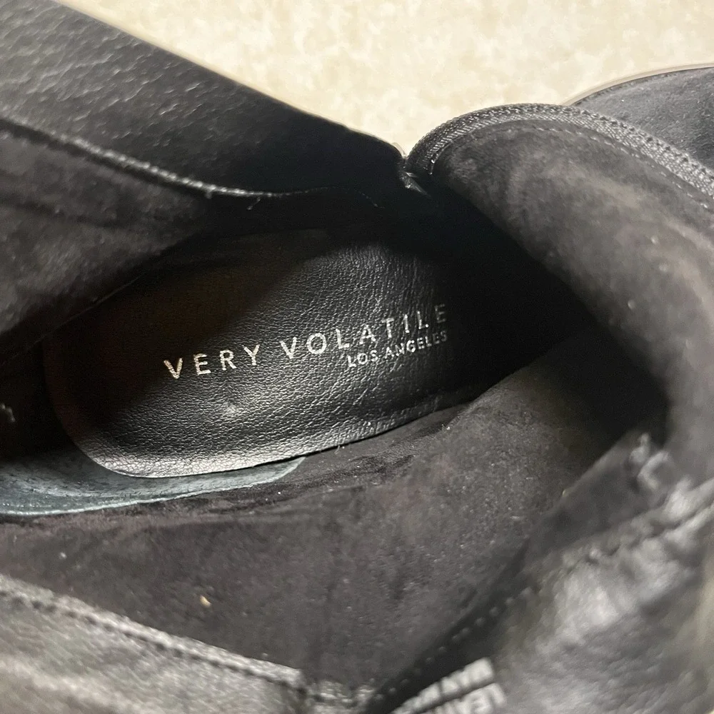 Very Volatile LA Color Block Bootie Womens 7.5 Suede Leather‎ Black Snakeskin